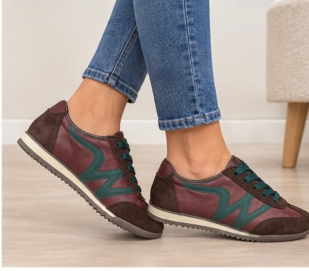 Sneakers μπορντο -καφε με πράσινες λεπτομέρειες 