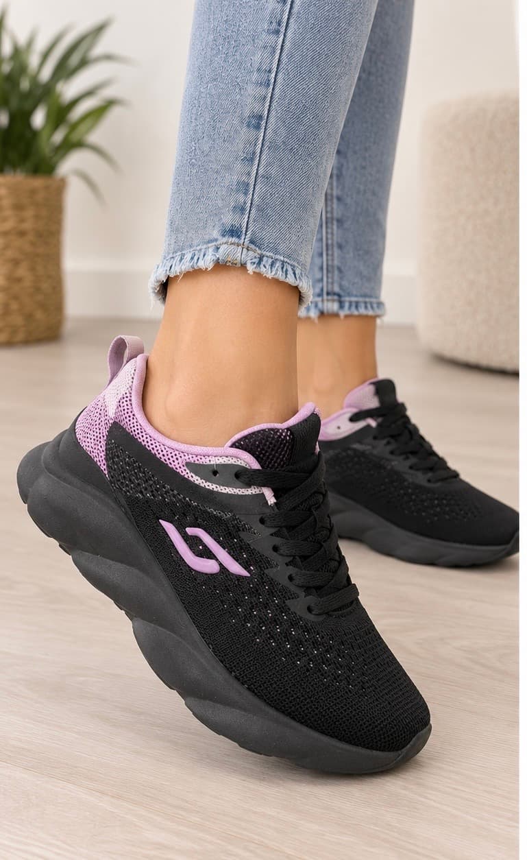 Ανατομικά Sneakers  μαύρα με λυλα λεπτομέρεια 