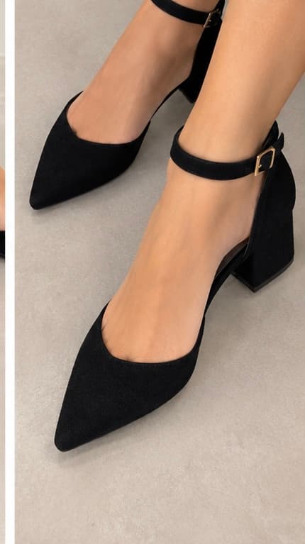 Μαύρη suede γόβα με χοντρό τακούνι 