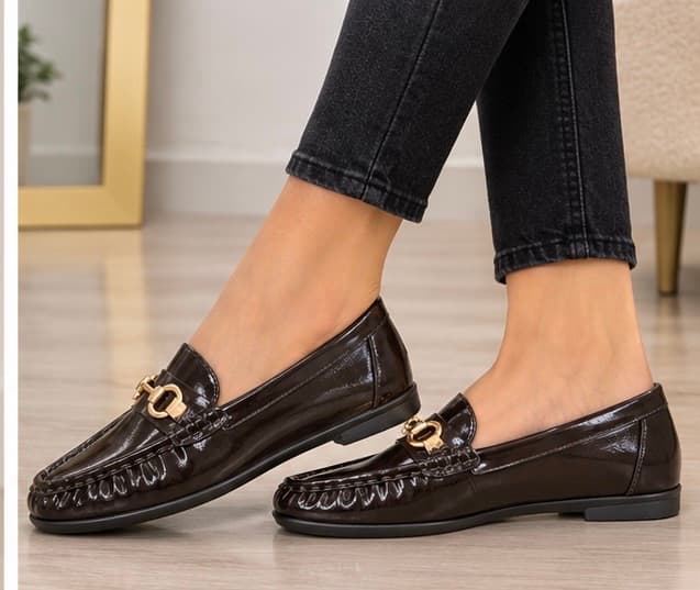 Loafers καφε με χρυσή αγκράφα 