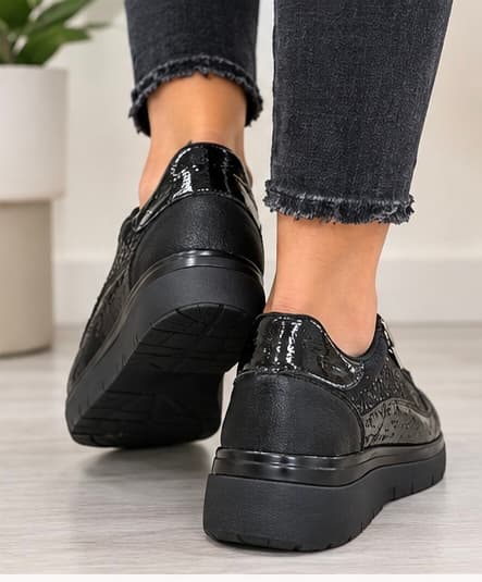 Ανατομικά sneakers μαύρα με φερμουάρ και κορδόνια 