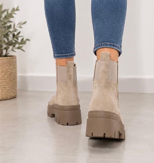 Μποτάκια suede khaki χρώμα 